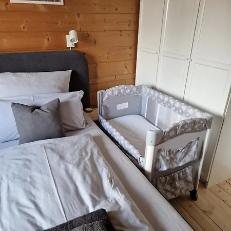 Helle Und Idyllische 2 Zimmer Wohnung Am Rande Von Berlin Exterior photo