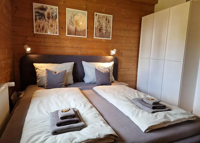 Helle Und Idyllische 2 Zimmer Wohnung Am Rande Von Berlin
